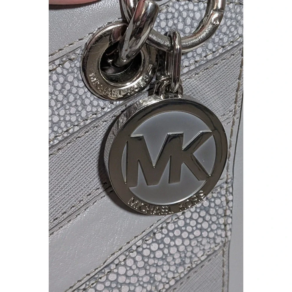 Michael Kors Cynthia Satchel Grey Chevron Leather Convertible Crossbody Bag